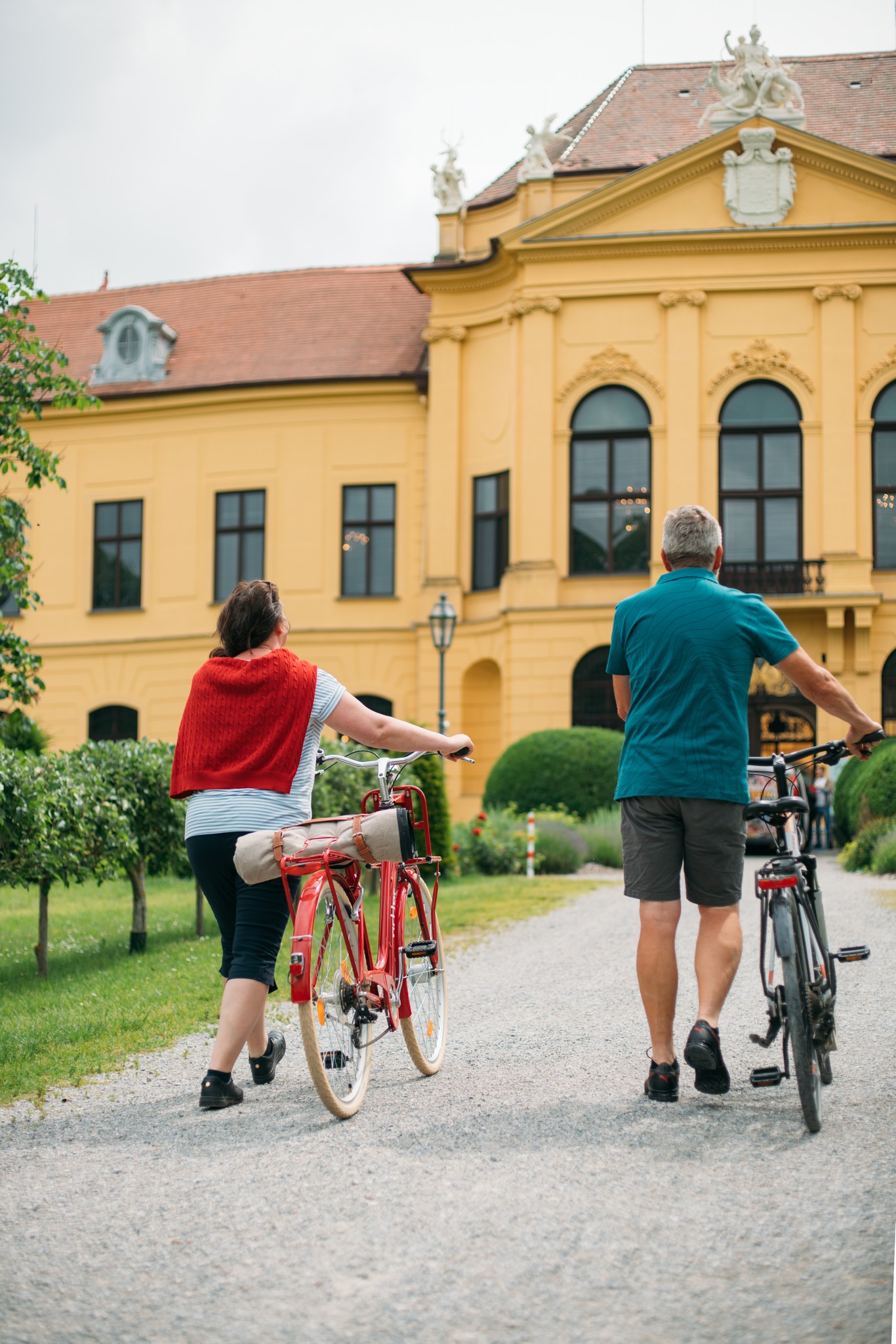 Radfahren Schloss Eckartsau (c) Schlösserreich/Kniff Radfahren Schloss Eckartsau